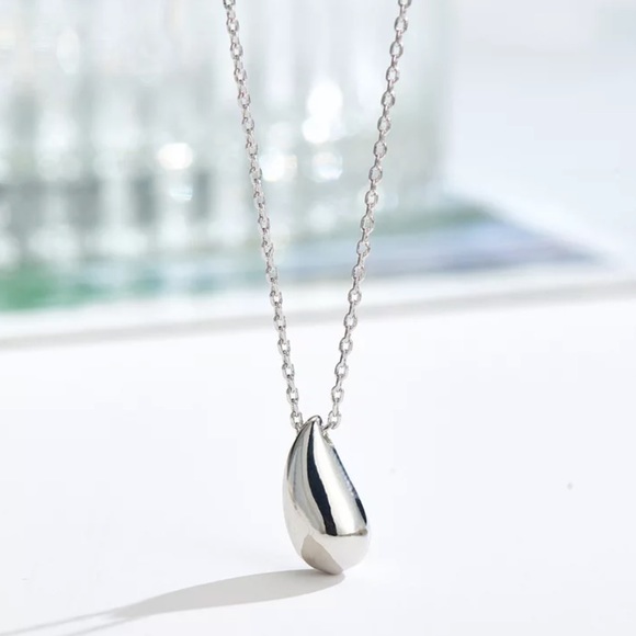 NEW 18” 925 STERLING SILVER PENDANT NECKLACE, NICE NECKLACE, CUTE NECKLACE - Picture 2 of 5